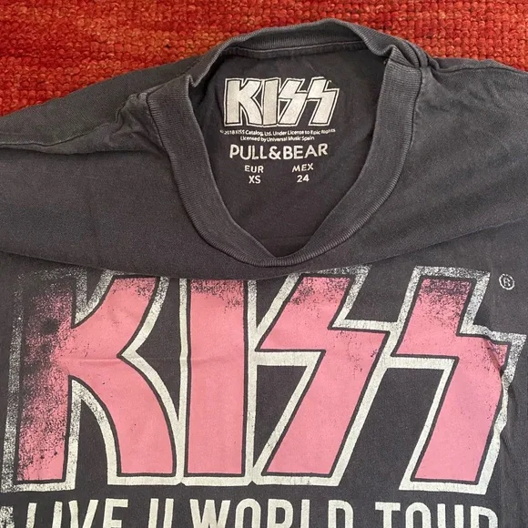 Bundle of SIX band tees - Picture 10 of 12